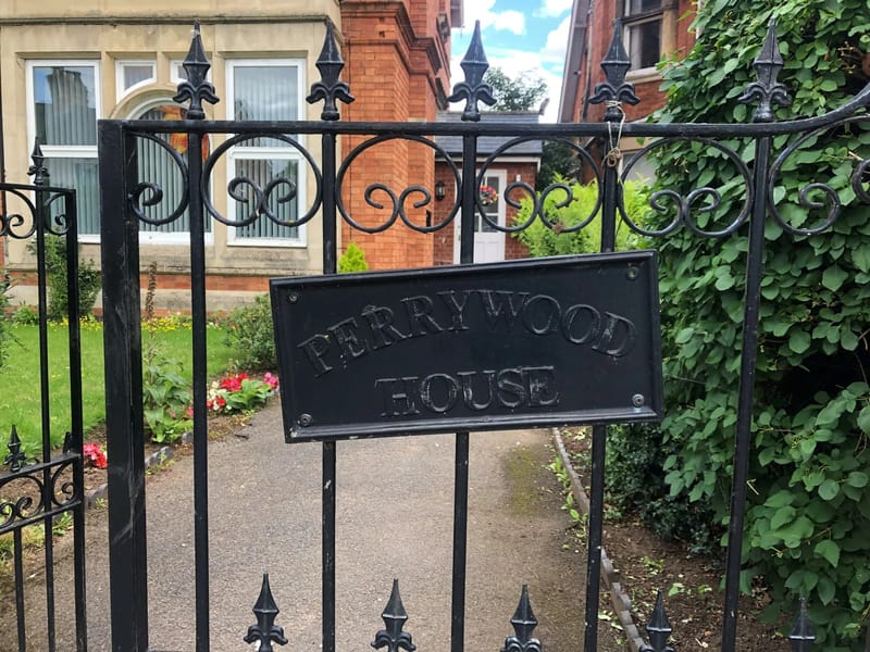 Perrywood House in Kettering, England photo 3