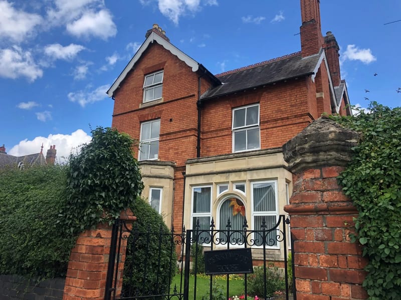 Perrywood House in Kettering, England photo 2