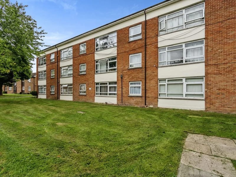 Lennox Court in Chichester, England photo 4