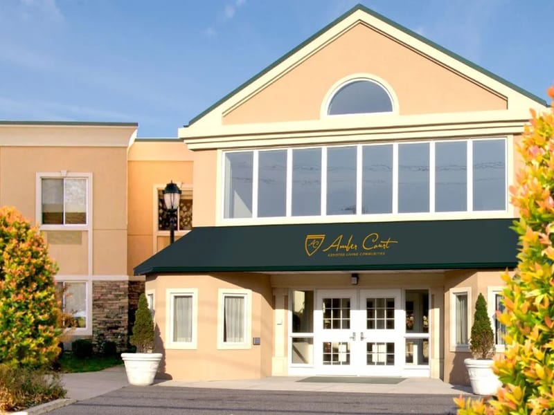 Amber Court of Westbury - Assisted Living in Westbury, NY photo 2