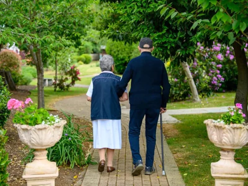 St Augustine's Care Home - Nursing Home in Addlestone, England photo 2