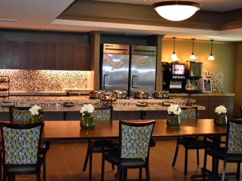 The Woodlands Healthcare Center - Nursing Home in Leesville, LA photo 3