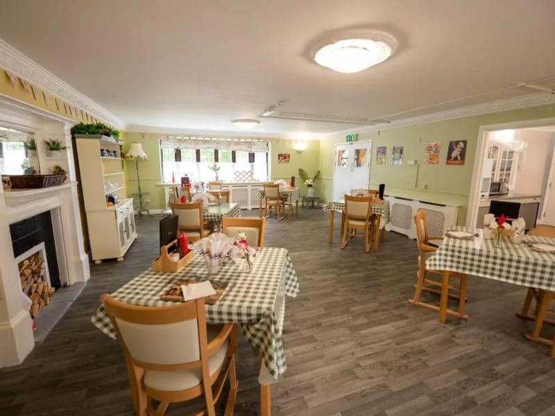 The Tudors Care Home - Nursing Home in Peterborough, England photo 2