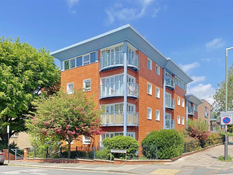 Lansdowne Road in Hove, England photo 3