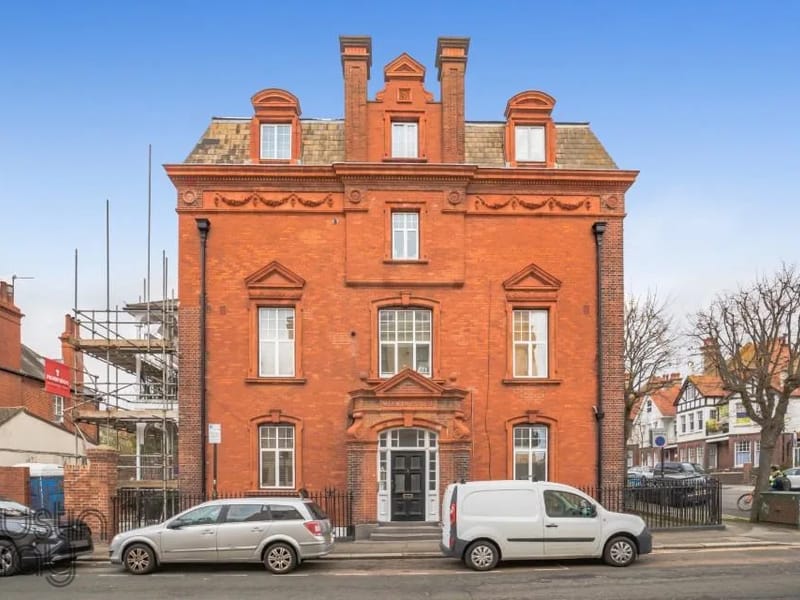 Lansdowne Road in Hove, England photo 6