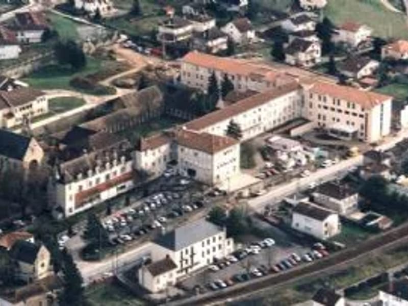 Ehpad Ch Villefranche Site Chartreuse - EHPAD in VILLEFRANCHE DE ROUERGUE, Occitanie photo 2