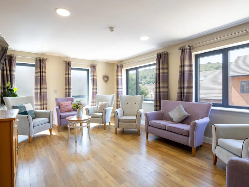 Ashingham House - Assisted Living in Dover, England photo 3