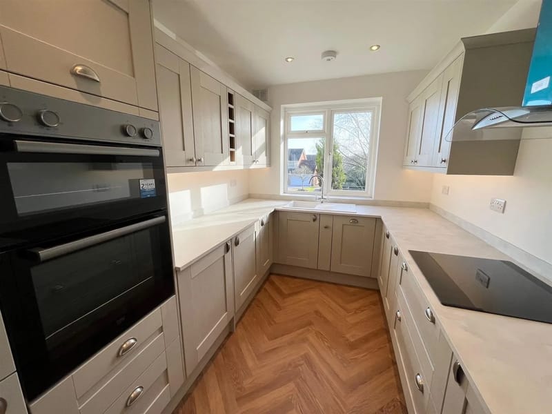 222 Bills Lane - Assisted Living in Solihull, England photo 2