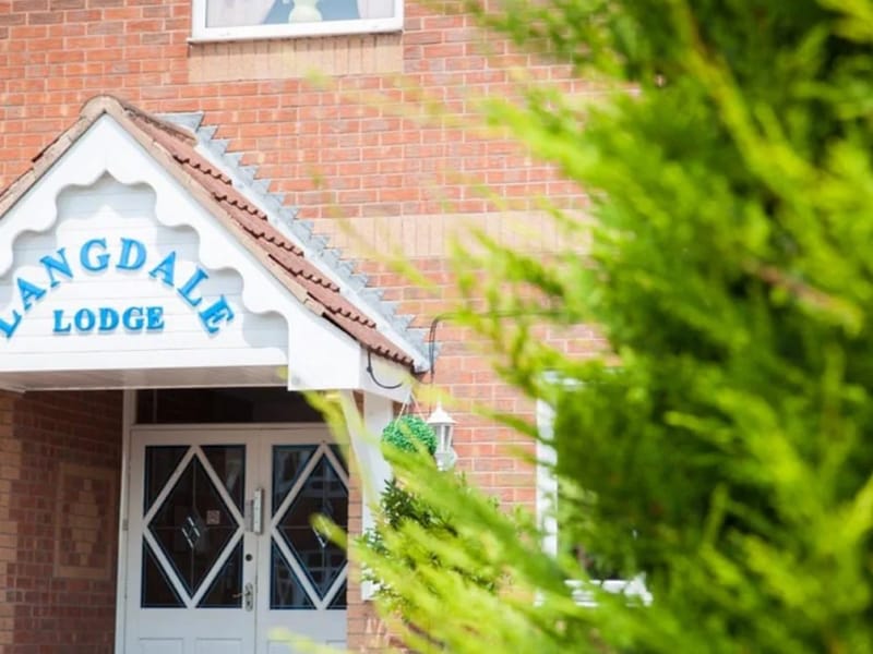 Langdale Lodge - Nursing Home in Chesterfield, England photo 4