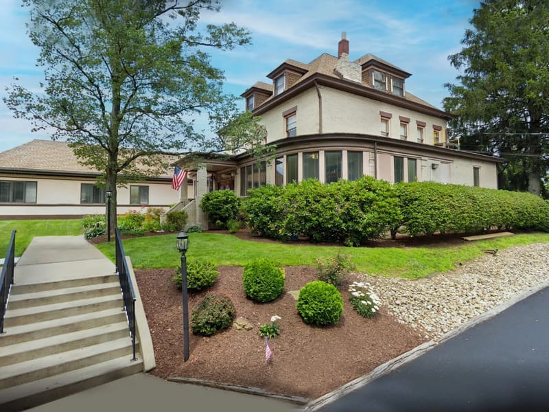 Harmony Hills Healthcare and Rehabilitation Center - Nursing Home in Wexford, PA photo 2