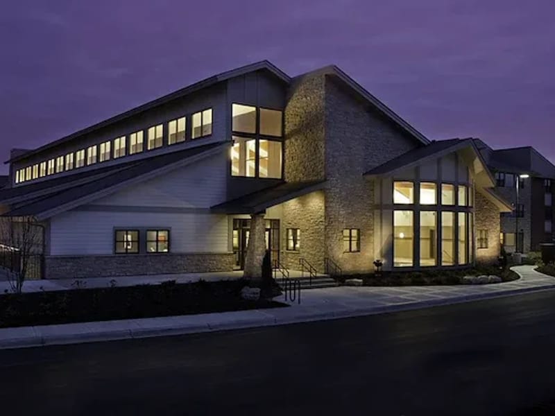 The Estates at Bloomington LLC - Nursing Home in Bloomington, MN photo 3