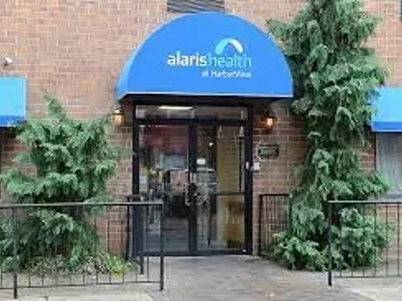 Alaris Health at Castle Hill - Nursing Home in Union City, NJ photo 2