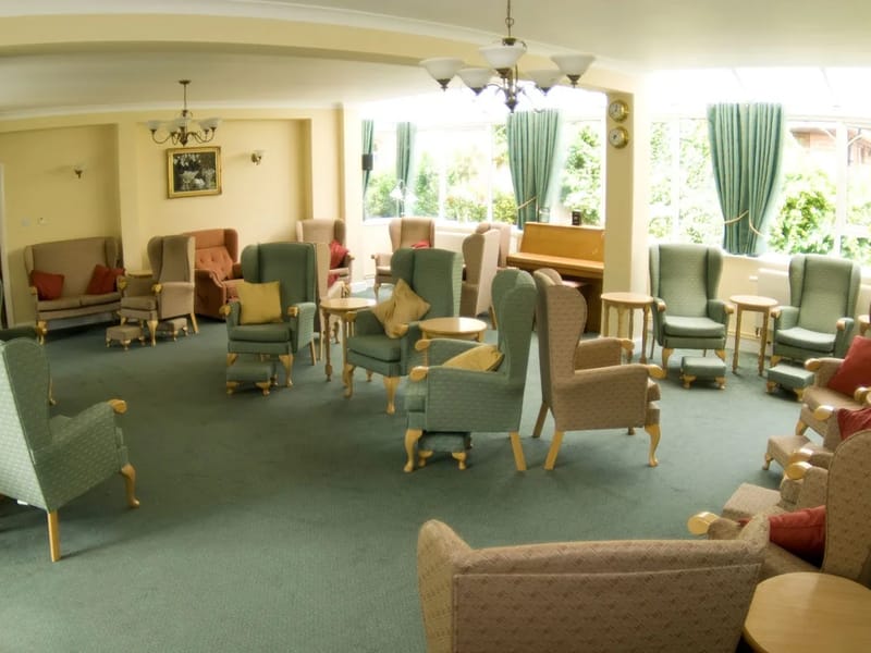 White Gables Residential Care Home - Assisted Living in Felixstowe, England photo 2