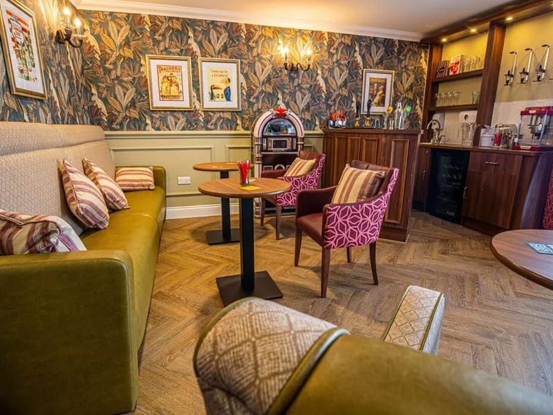 Dashwood Manor - Nursing Home in Basingstoke, England photo 2