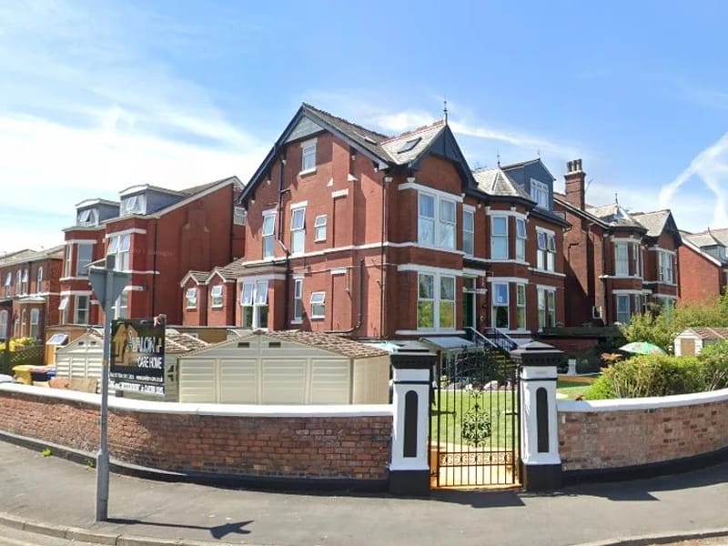 Edge Hall Care Home in Southport, England photo 3