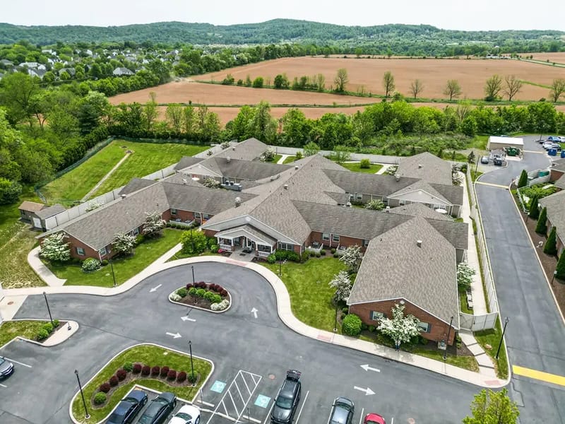 Arden Courts (old Orchard) - Assisted Living in Easton, PA photo 2