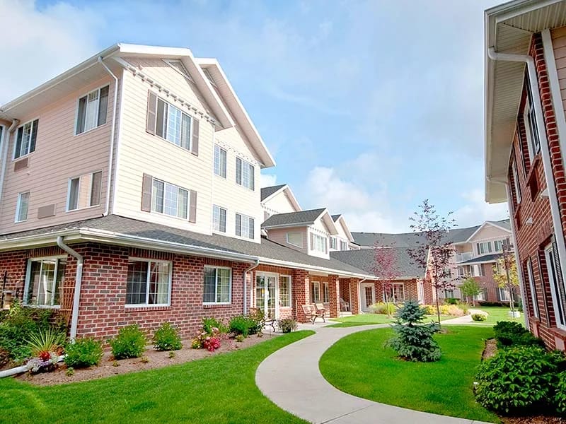 Creekway Village - Nursing Home in Burlington, ON photo 3