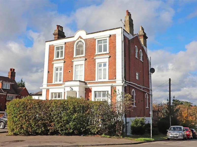 Cavendish - Nursing Home in Redhill, England photo 3