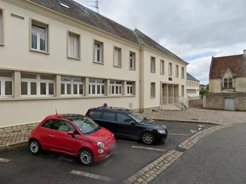 Residence Jean Bazin - Maison de Retraite in SEES, Normandie photo 1