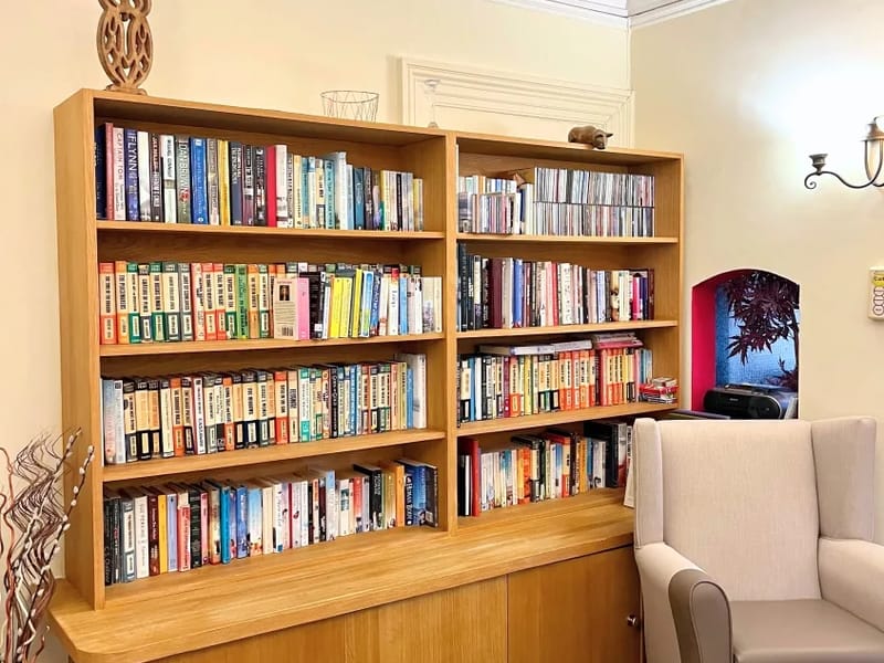 Dove Lodge Care Home - Assisted Living in Exmouth, England photo 2