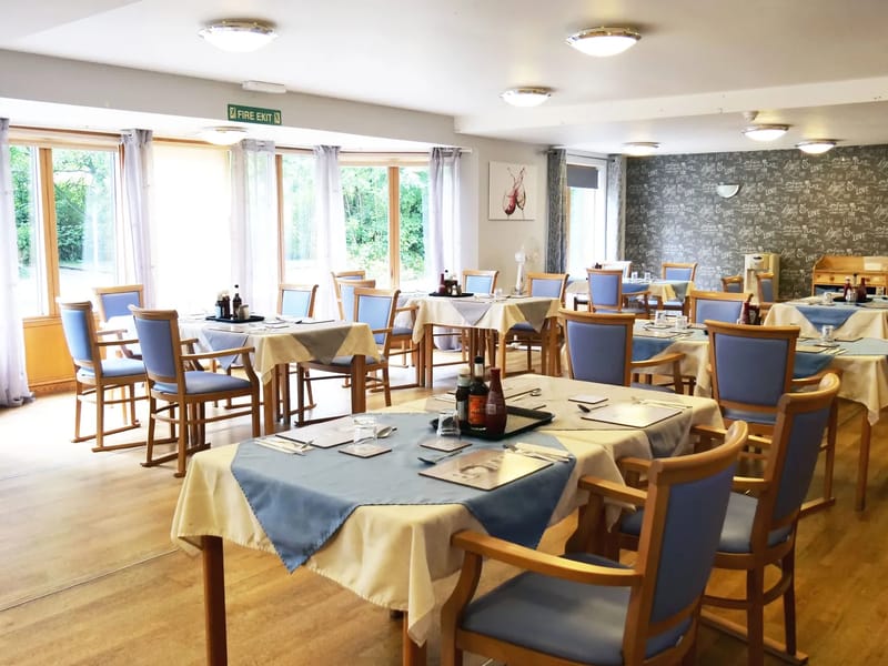 Admiralty Care Home - Nursing Home in Gillingham, England photo 3