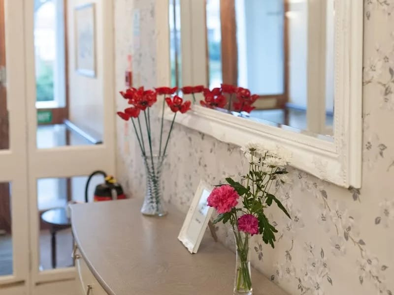 Beauchamp Court - Assisted Living in East Molesey, England photo 4
