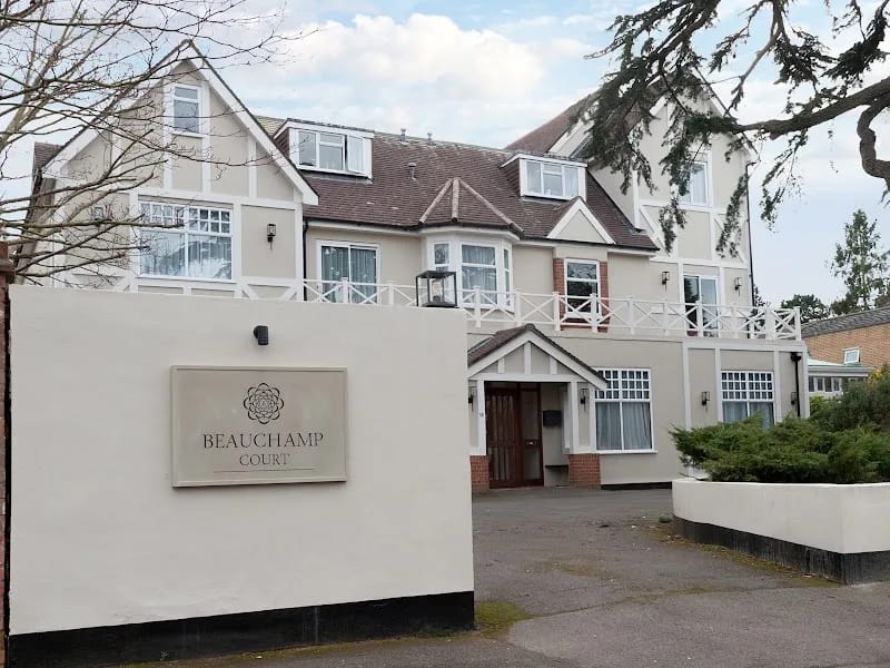 Beauchamp Court - Assisted Living in East Molesey, England photo 7
