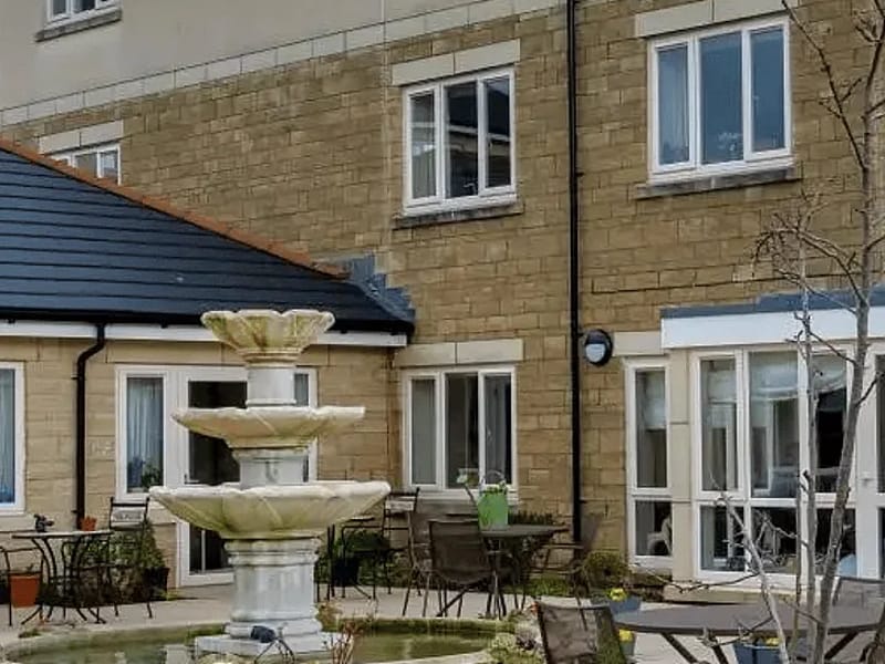 Jalna Residential Care Home in Burnley, England photo 3