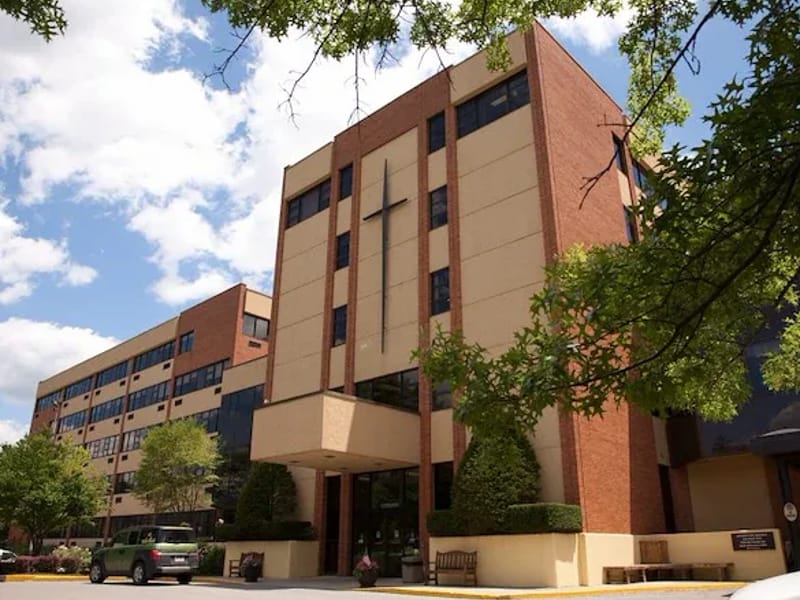 Cranberry Place Senior Center - Medical Transport in Cranberry, PA photo 2
