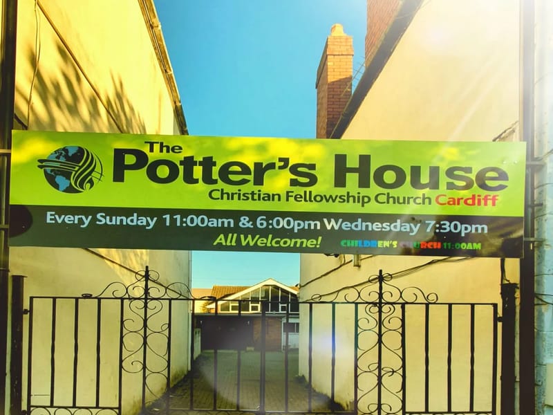 Potters House in Barking, England photo 2