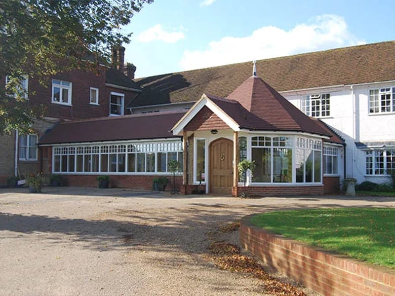 Birtley House Nursing Home - Nursing Home in Guildford, England photo 2
