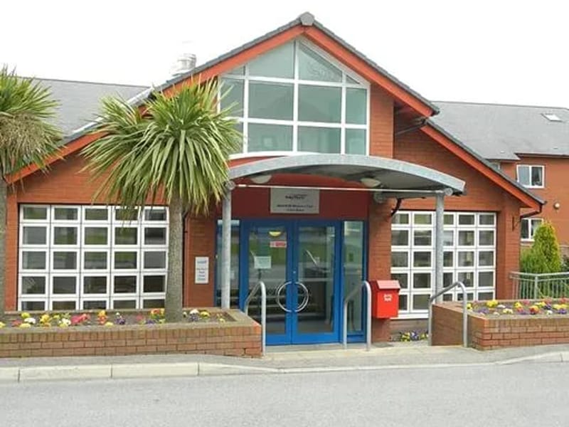Mariners Park Care Home - Nursing Home in Wallasey, England photo 2