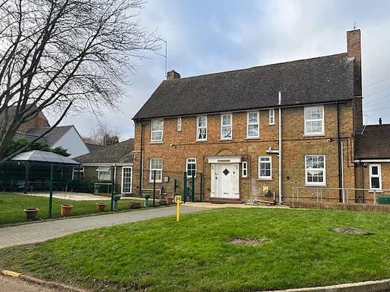 Lancaster Court Residential Care Home in Southport, England photo 1