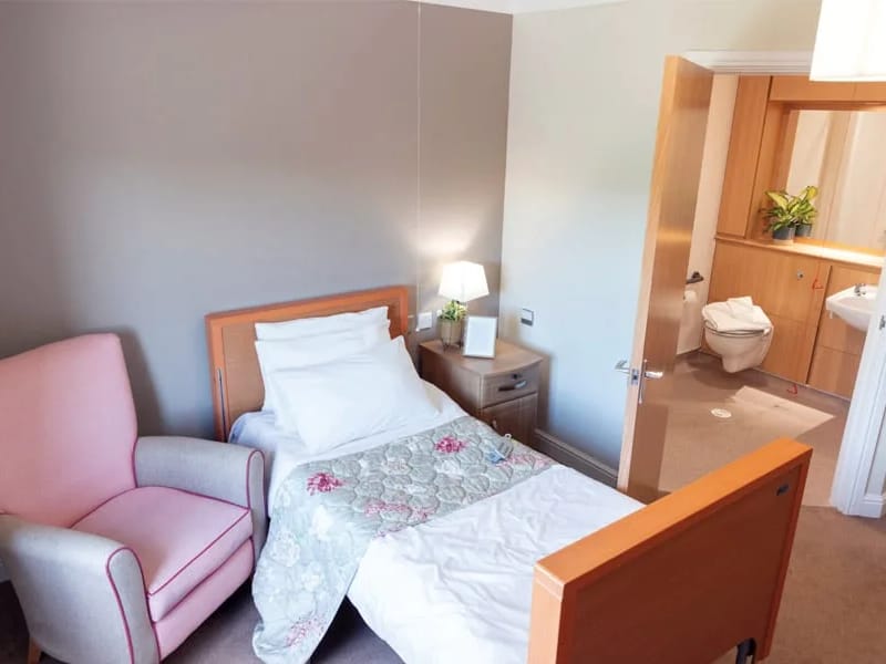 Wellington Hall Care Centre - Assisted Living in Telford, England photo 2