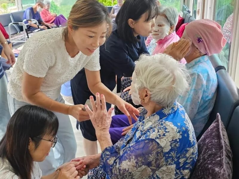 광양중앙노인복지센터 - 요양원 in 광양시, 전라남도 photo 2