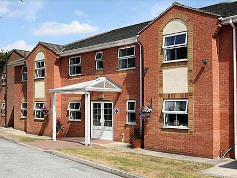 Stoneyford Care Home - Nursing Home in Sutton-In-Ashfield, England photo 2