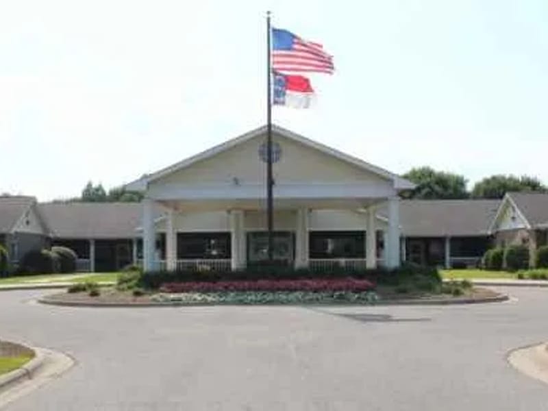 Glenflora - Nursing Home in Lumberton, NC photo 1