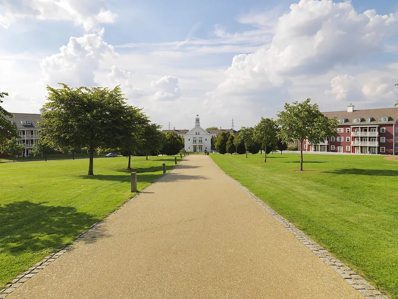 The Porthouse - Assisted Living in Worcester Park, England photo 2