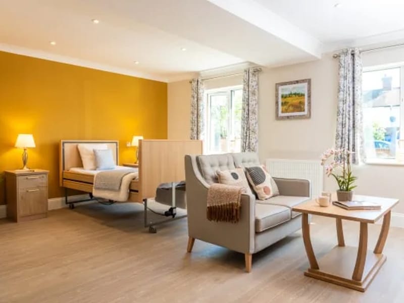 Forest Care Village Elstree and Borehamwood - Assisted Living in Borehamwood, England photo 3