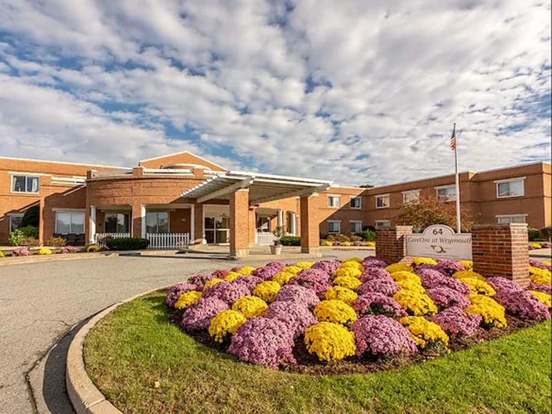Royal Norwell Nursing & Rehabilitation Center LLC — Nursing Home, Norwell, MA · photo 2