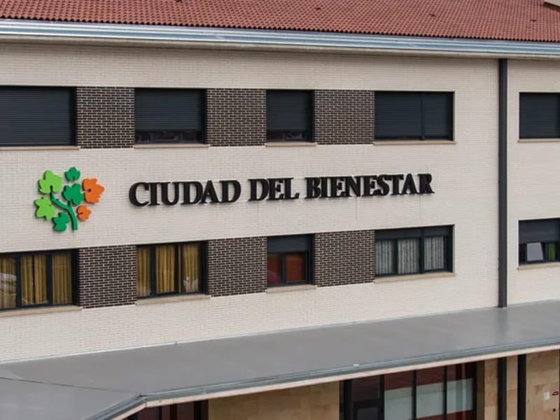 Residencia De Personas Mayores "Ciudad Del Bienestar" - Hogar de Ancianos in Aranda De Duero, Castilla y León photo 3