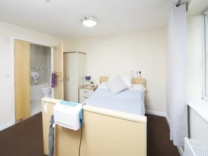 Greenside Court - Assisted Living in Rotherham, England photo 2