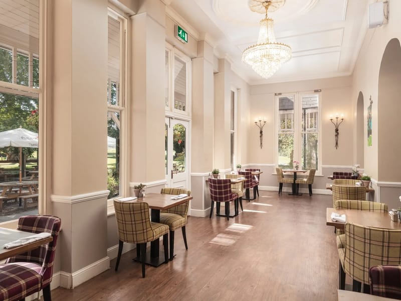 Abbey Lodge - Coulsdon - Nursing Home in Coulsdon, England photo 2