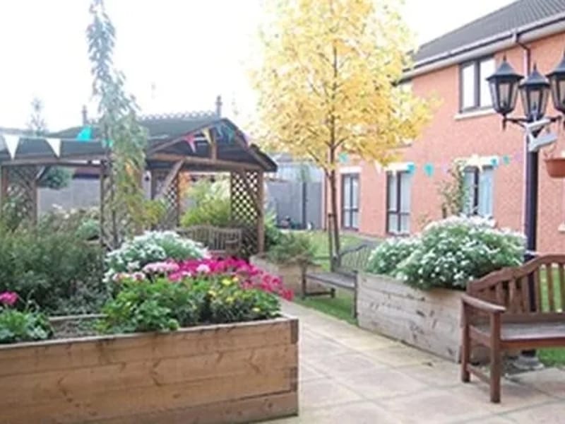 Highgrove - Nursing Home in Barnsley, England photo 2