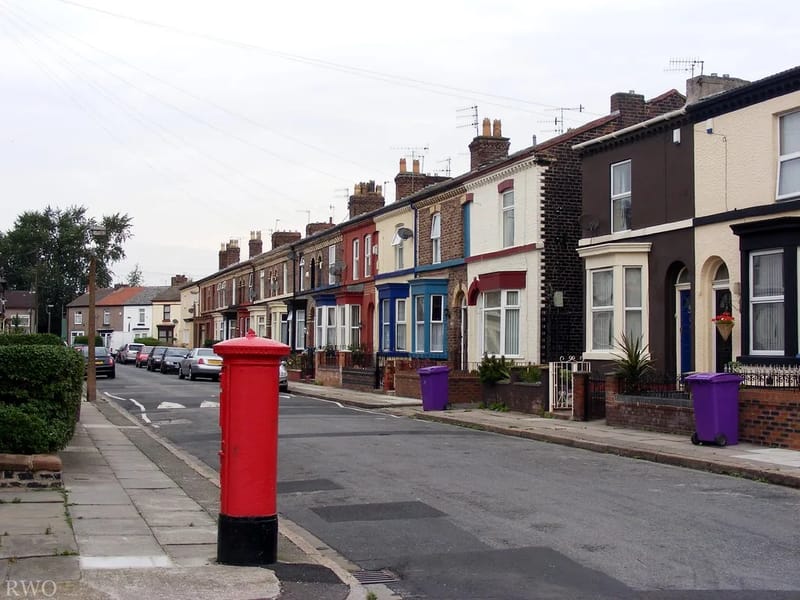 Gladstone Road in Liverpool, England photo 1