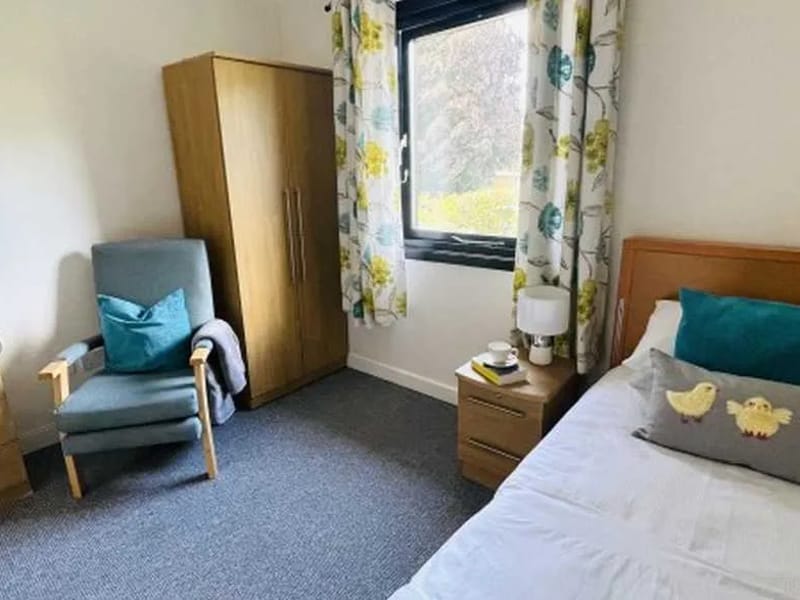 Plymbridge House - Nursing Home in Plymouth, England photo 2