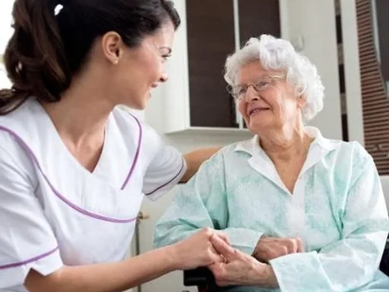 Laurel Bank Residential Care Home - Nursing Home in Hyde, England photo 3