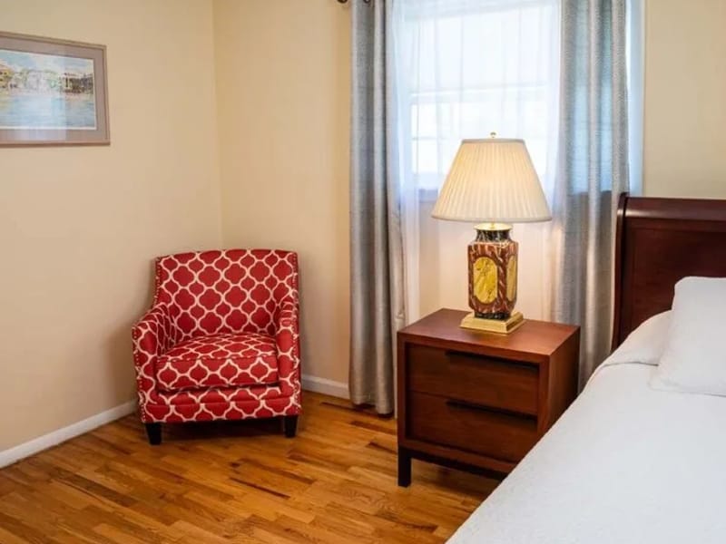 Alfredhouse - Needwood - Assisted Living in Derwood, MD photo 2