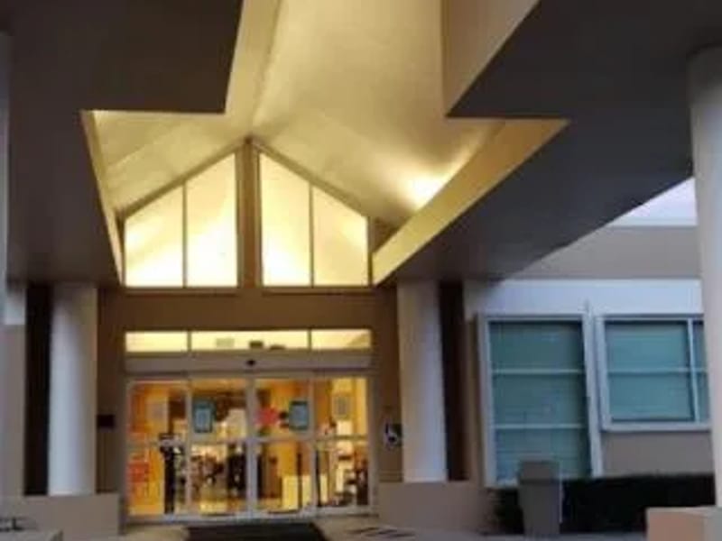 Nena'S On The Lake Alf  Llc - Assisted Living in Lauderhill, FL photo 2