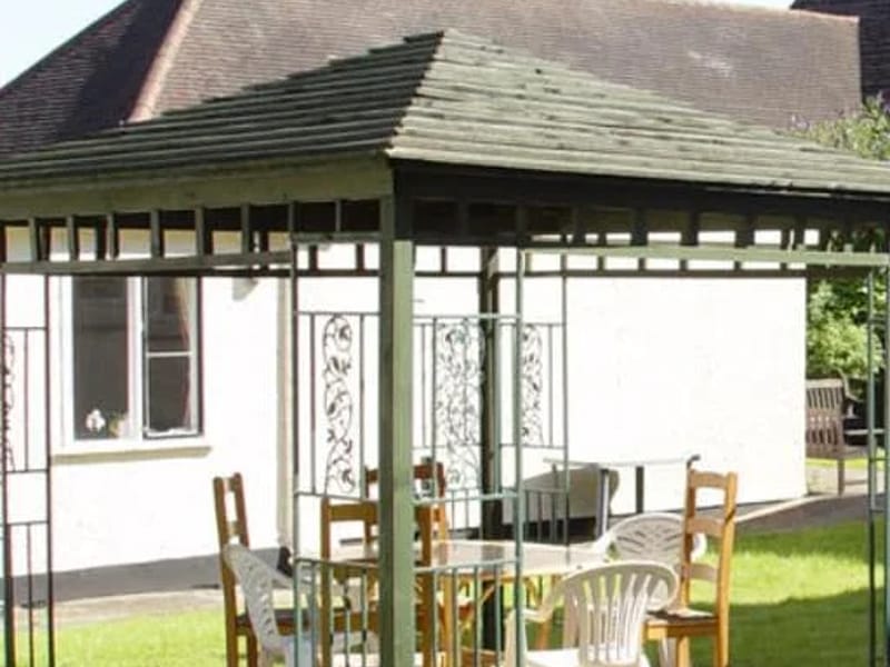 Forest Place Nursing Home - Nursing Home in Buckhurst Hill, England photo 3